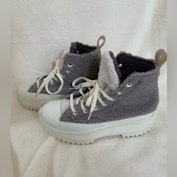 *NEW* Converse Run Star Hike Sherpa Sneakers - Picture 3 of 12